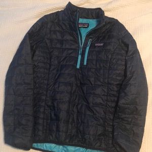 Medium pull over Patagonia lightweight puffer